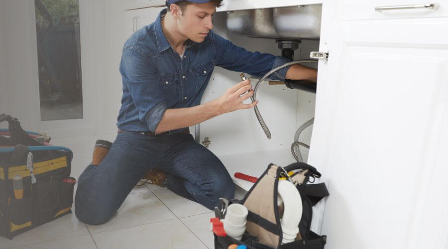 Emergency Leak Repair in Elgin, TX